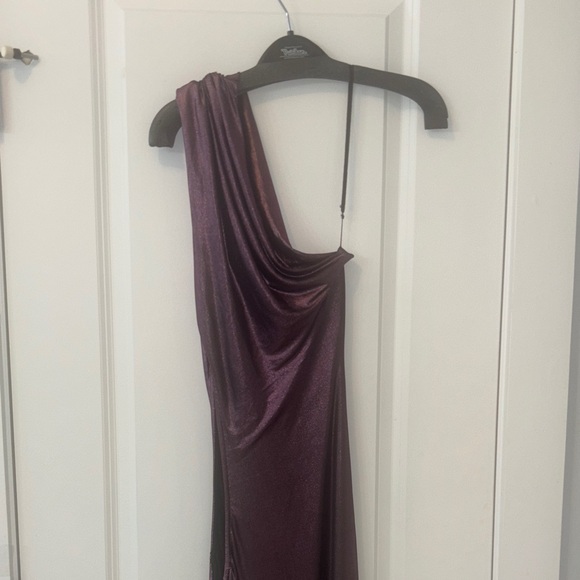 Line & Dot Opal Asymmetrical Bodycon Metallic One-Shoulder Dress - Picture 2 of 10